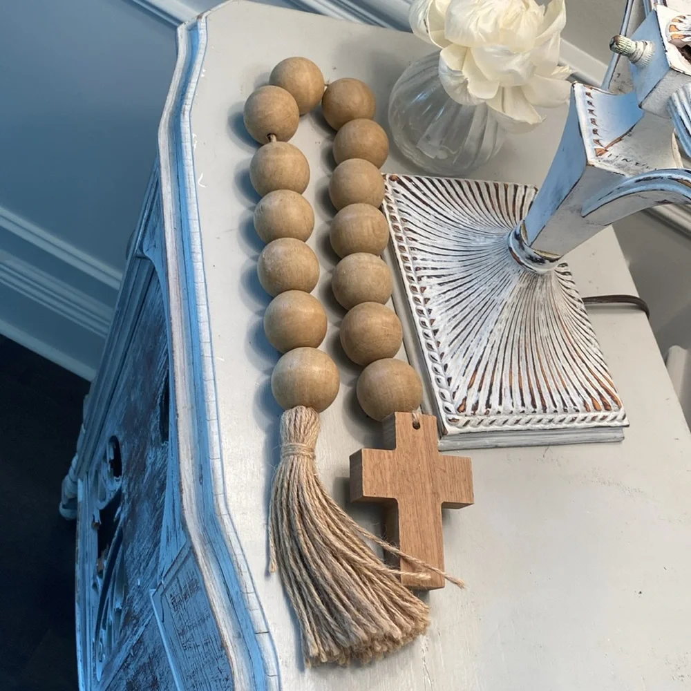 WOOD GARLAND BEADED HOME DECOR WITH CROSS‎